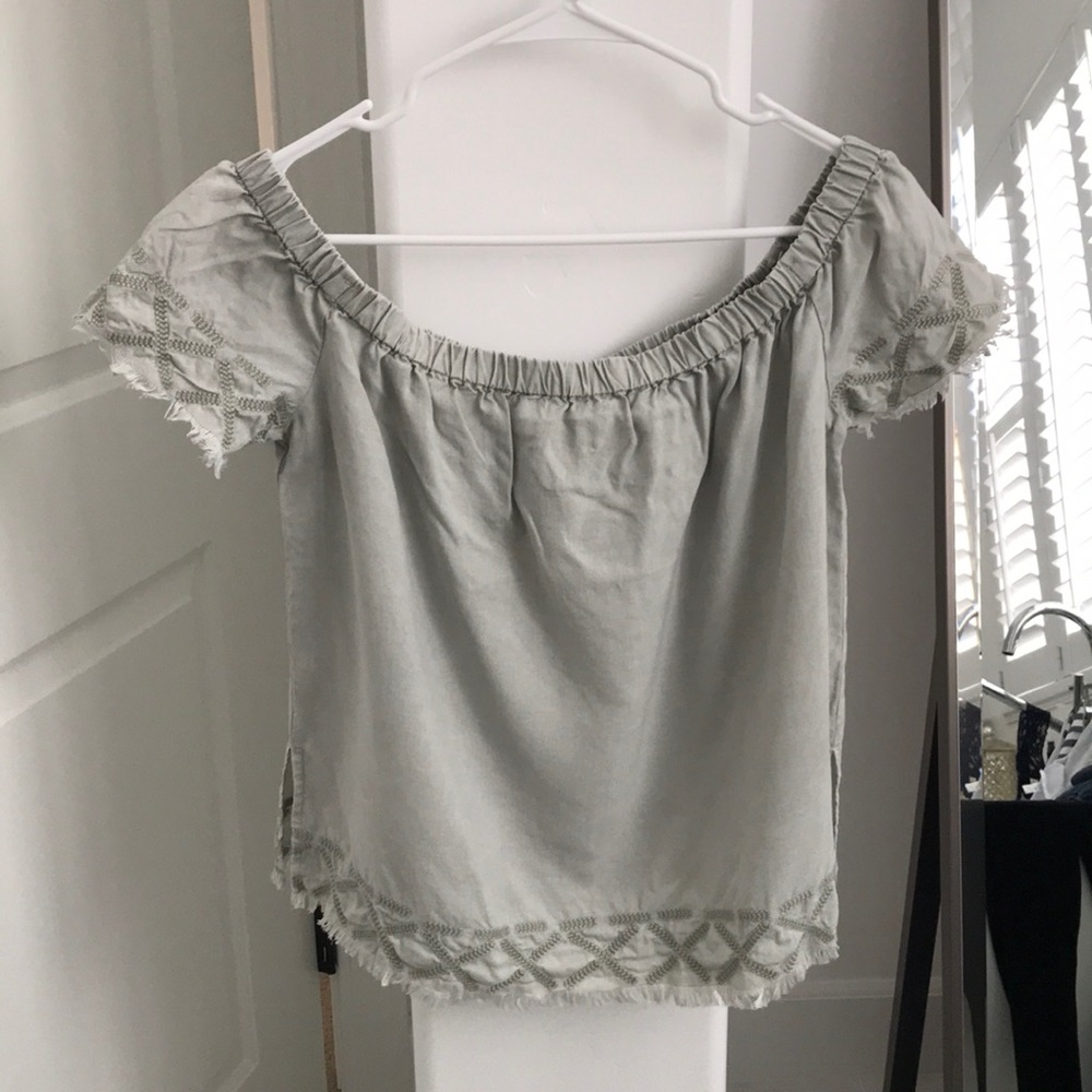 Cloth & Stone Green Gray Off-the-Shoulder Top